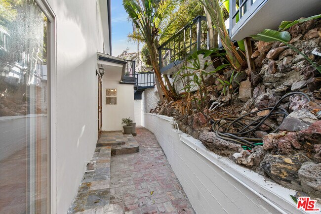 Building Photo - 17737 Porto Marina Way