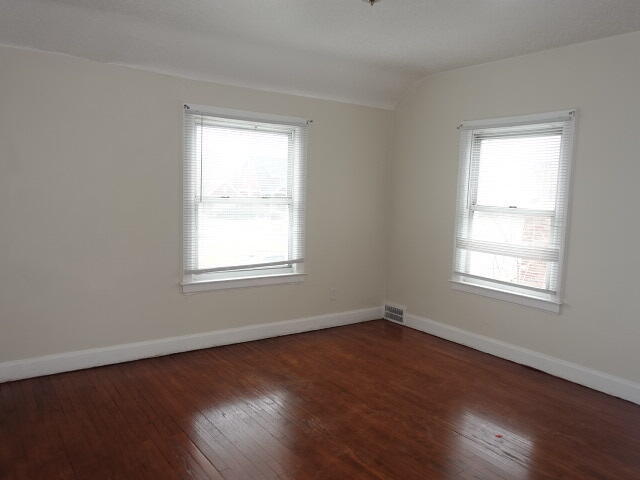 Building Photo - 8205 Outer Dr E