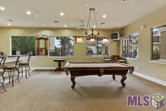 Building Photo - FURNISHED OR UNFURNISHED 3BR/2BA CONDO IN ...