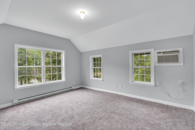 Building Photo - 5 Dugans Ln