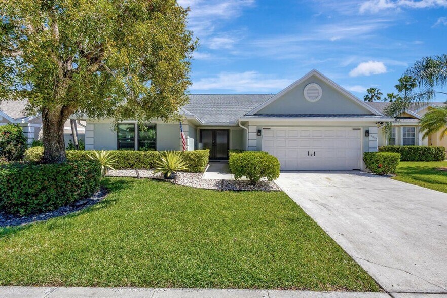 Building Photo - 13005 Meadowbreeze Dr