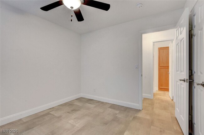 Building Photo - 5100 Linkside Dr