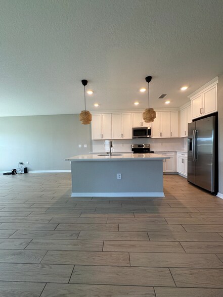 Building Photo - 5535 Tripoli Dr