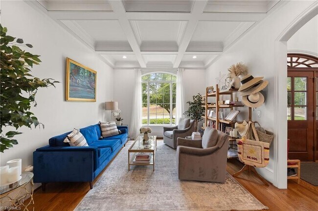 Building Photo - 7517 Henson Forest Dr