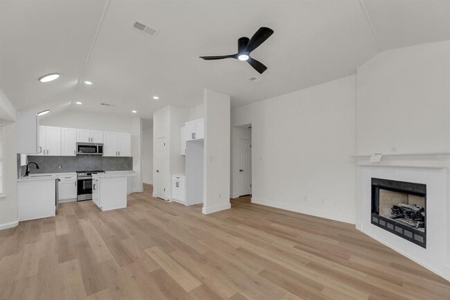 Building Photo - 1108 Pecan Creek Dr