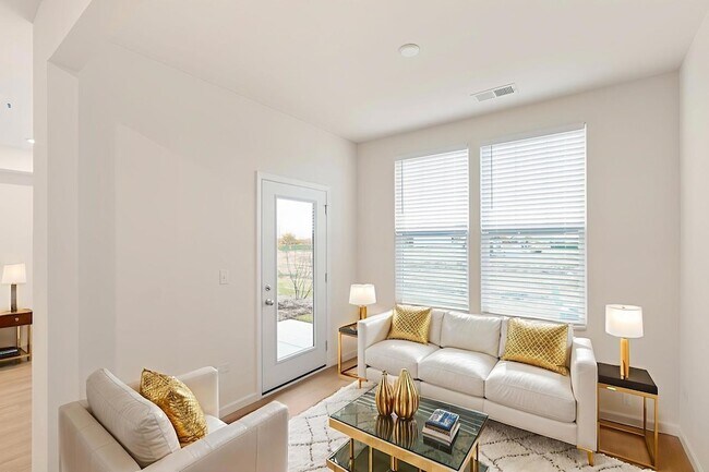 Building Photo - 660 Switchgrass Wy