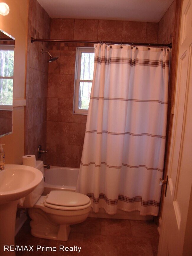 Building Photo - 2 br, 2 bath House - 636 Double Churches Road