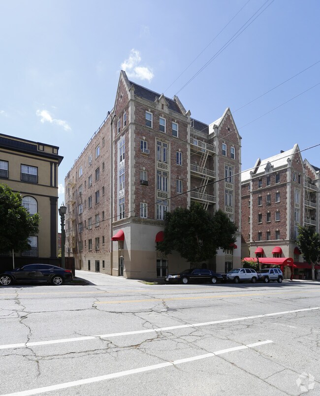 The Windsor 3198 W 7th St Los Angeles CA 90005 Apartment Finder