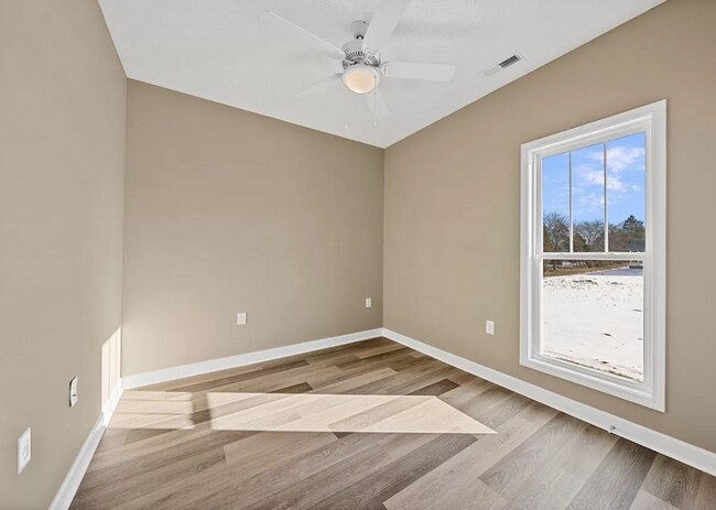 Building Photo - 2658 Cedrus Ave