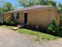 Building Photo - 812 Bradley St