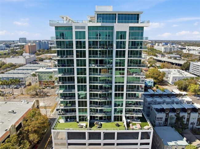 Building Photo - 777 3rd Ave N