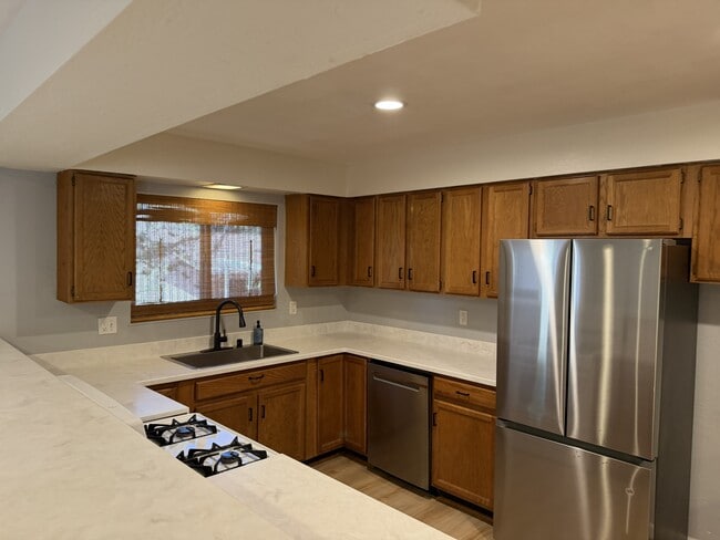 Building Photo - 3204 Apple St