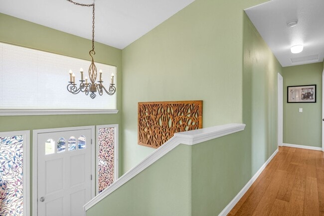 Building Photo - Single-family home with upstairs & downstairs rentals