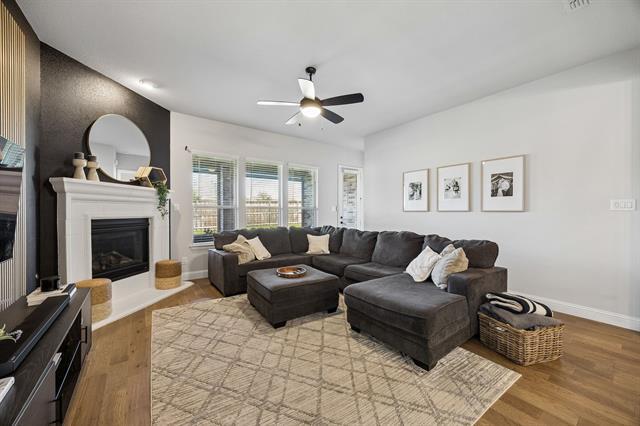 Building Photo - 406 Worthing Way