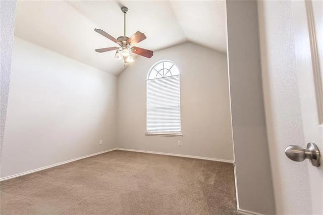 Building Photo - 9779 Old Field Dr