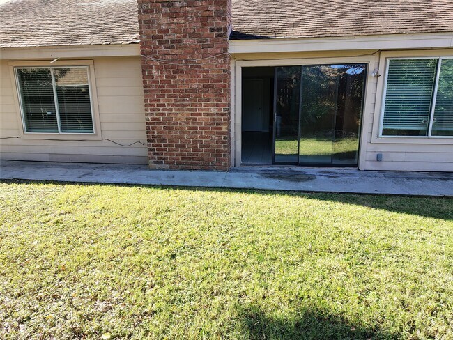 Building Photo - 12714 Palm Desert Ln