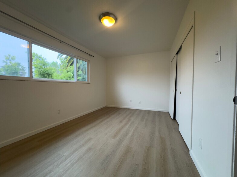 Building Photo - 6501 Raymond St