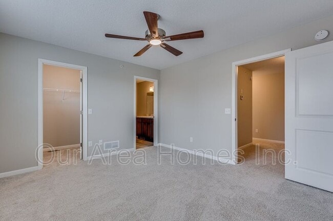 Building Photo - 591 William St