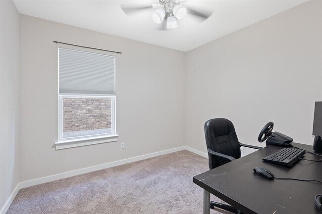 Building Photo - 16908 Alturas Ave