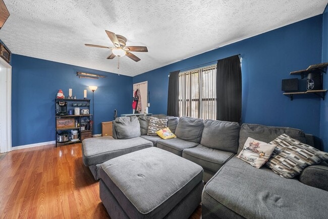 Building Photo - 1405 Barberry Pl