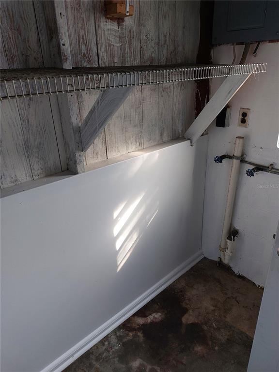 Building Photo - 104 W Lancaster Rd