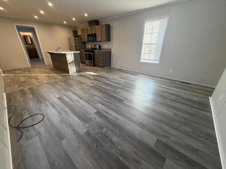 Building Photo - 38124 Ducharme Dr