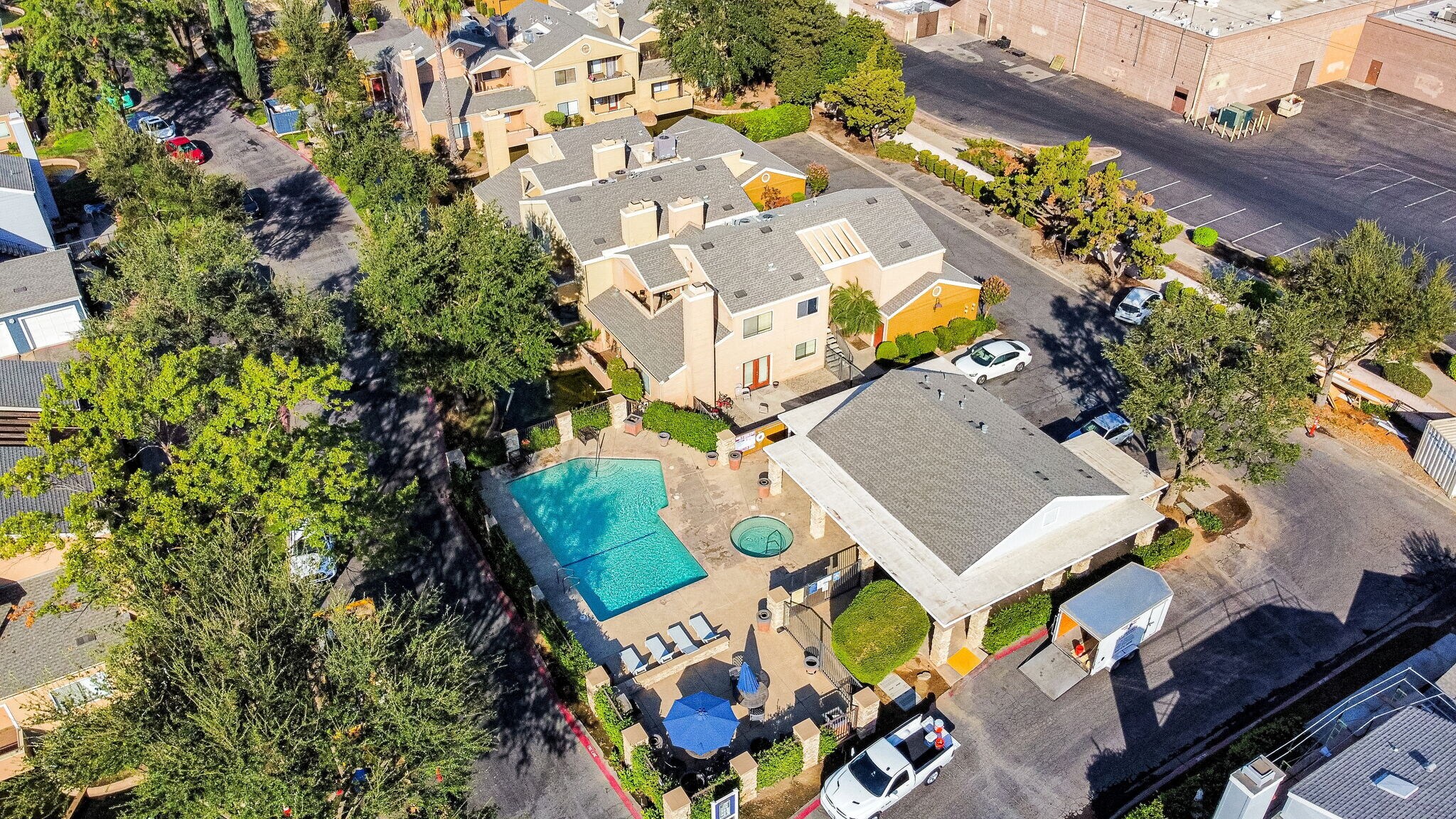 Building Photo - 7675 N 1st St