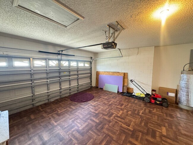 Building Photo - FULLY FENCED YARD + SOLAR PANELS + WATER F...