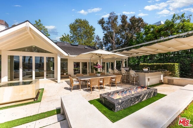 Building Photo - 797 Amalfi Dr
