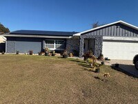 Building Photo - 8515 Peppercorn Dr