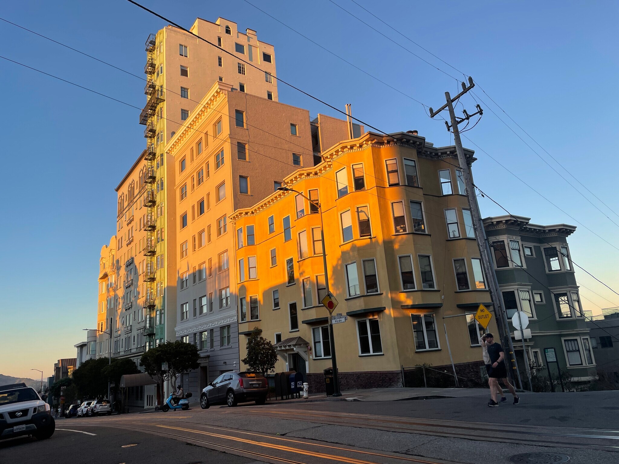 Building Photo - 2204 Hyde St
