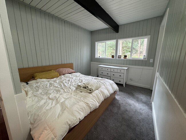 Building Photo - 10215 SW 116th St