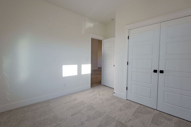 Building Photo - Kimberly - Single Family Home