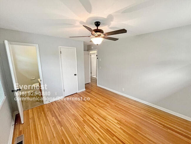 Building Photo - Charming 3-Bedroom Family Home in Great Lo...
