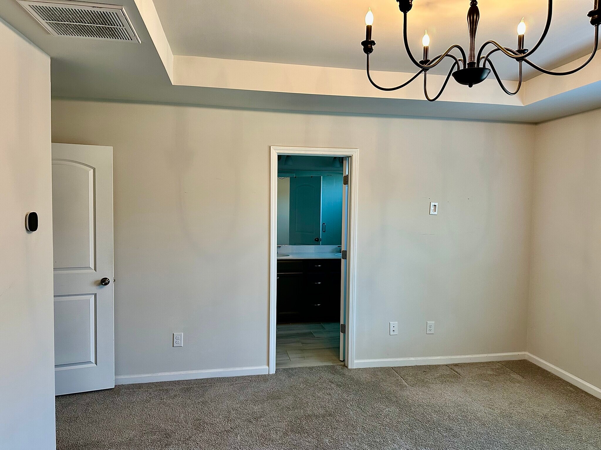 Building Photo - 16628 Summers Walk Blvd