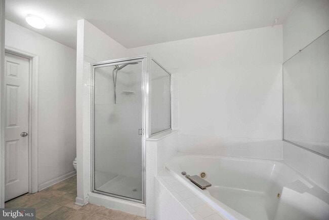 Building Photo - 43782 Brookline Terrace