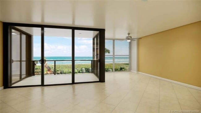 Building Photo - 10410 S Ocean Dr