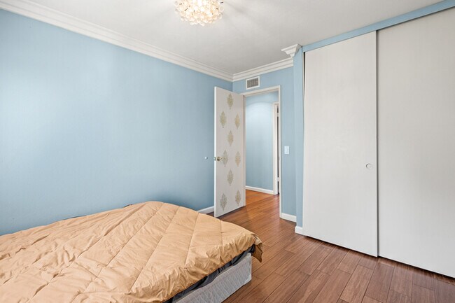 Building Photo - Spacious 4BR Family Retreat w Private Pool