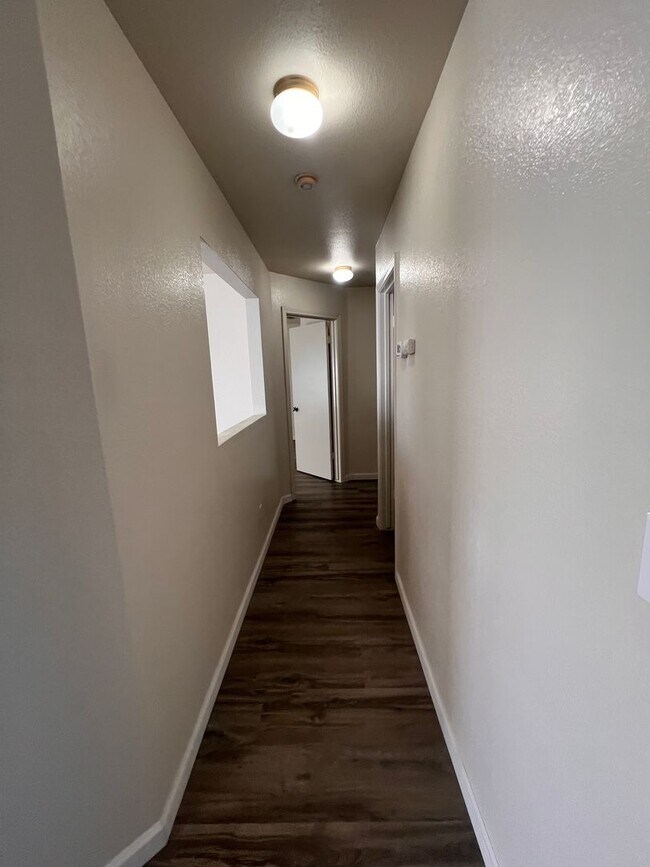 Building Photo - Available Now! Freshly Painted with lots of newness. Dry Creek Meadows Area