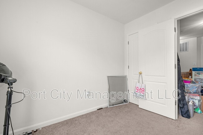 Building Photo - 2754 Zeek Ln