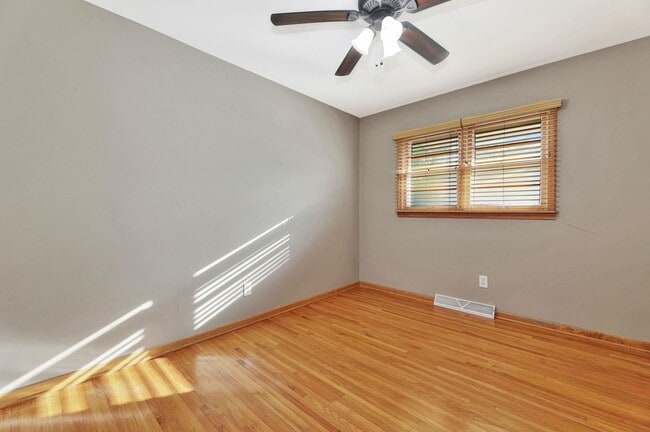 Building Photo - Coming available in February!