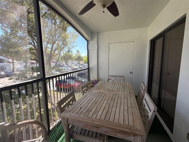 Building Photo - 402 SW 158th Terrace