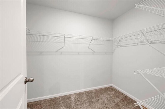 Building Photo - 334 Wells Cir