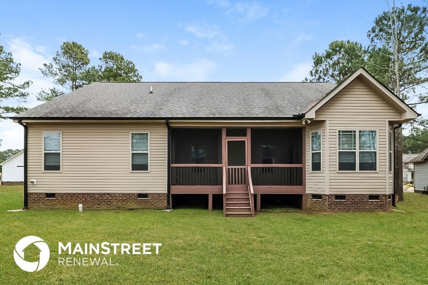 Building Photo - 39 Woodlot Dr