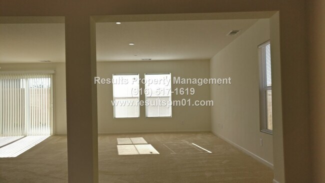 Building Photo - Lovely and Spacious 4 Bedroom Rocklin Home
