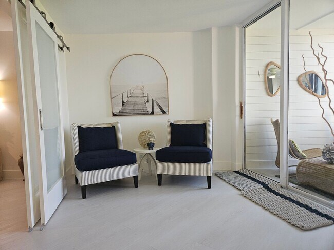 Building Photo - MODERN  SEASONAL VACATION CONDO
