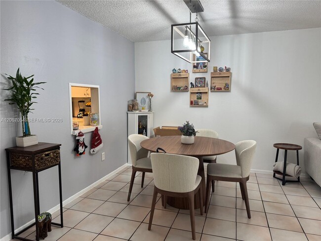 Building Photo - 7703 Camino Real