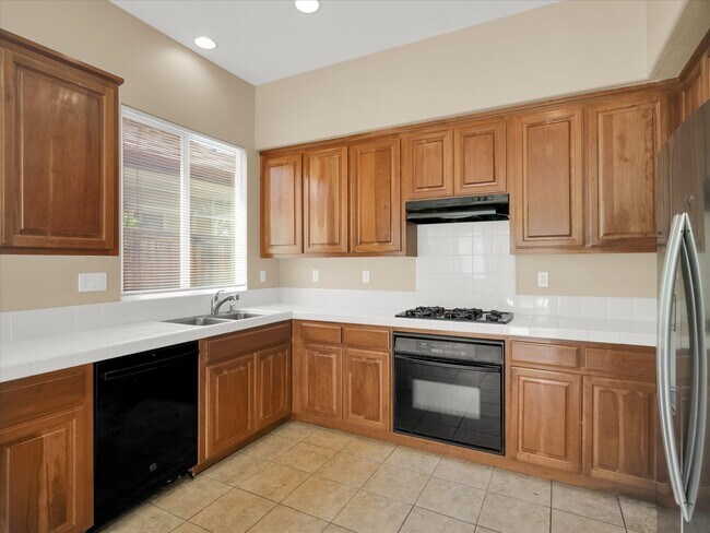 Building Photo - 4312 Middlefield Dr