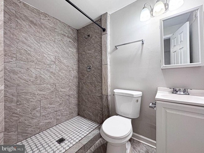 Building Photo - 4630 Hillside Rd SE