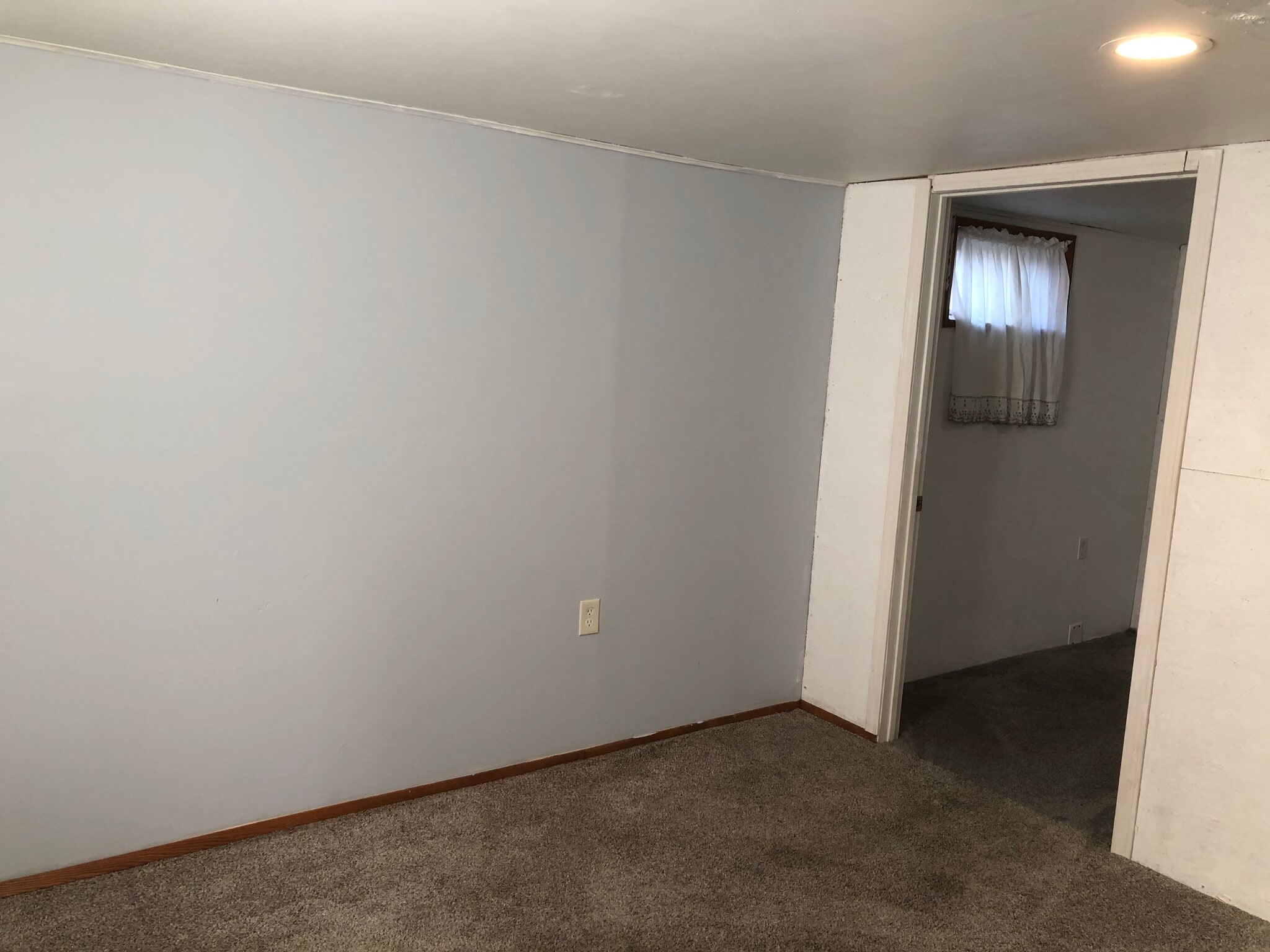 Building Photo - 207 S 16th Ave